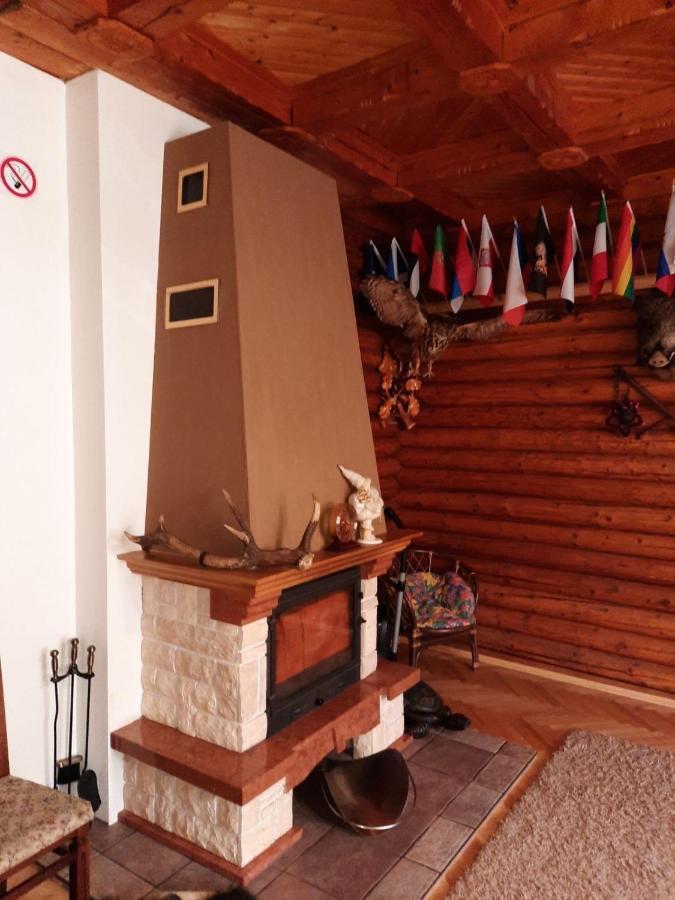 Садиба У Крайлюків Γιαρέμτσε Εξωτερικό φωτογραφία