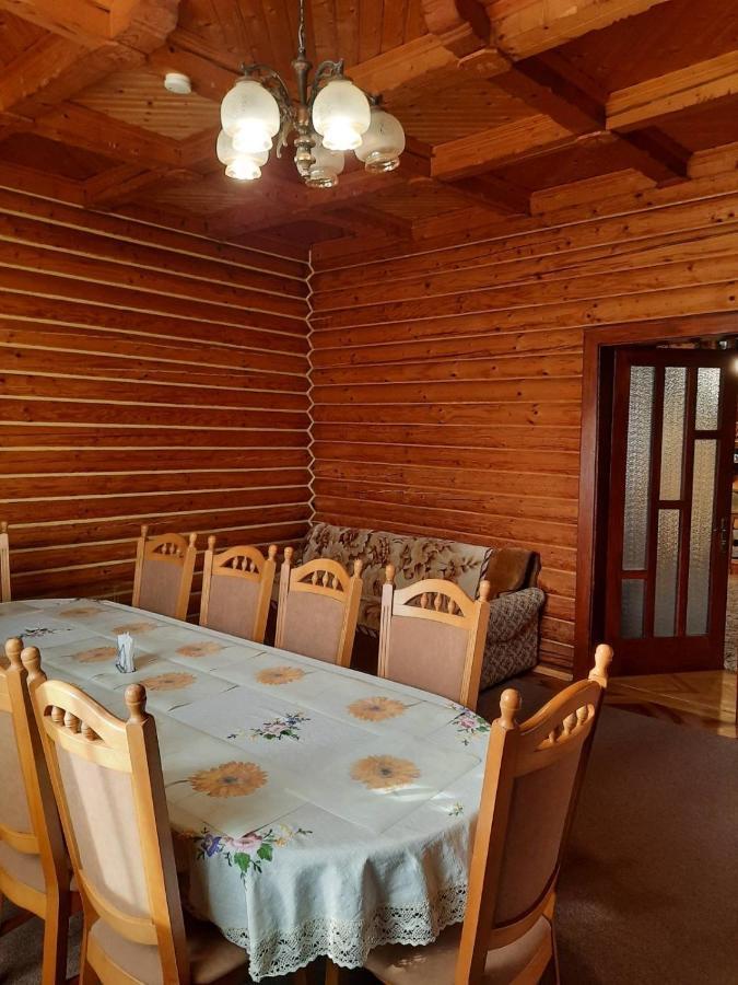 Садиба У Крайлюків Γιαρέμτσε Εξωτερικό φωτογραφία