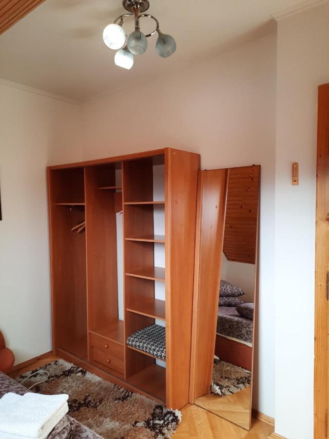 Садиба У Крайлюків Γιαρέμτσε Εξωτερικό φωτογραφία